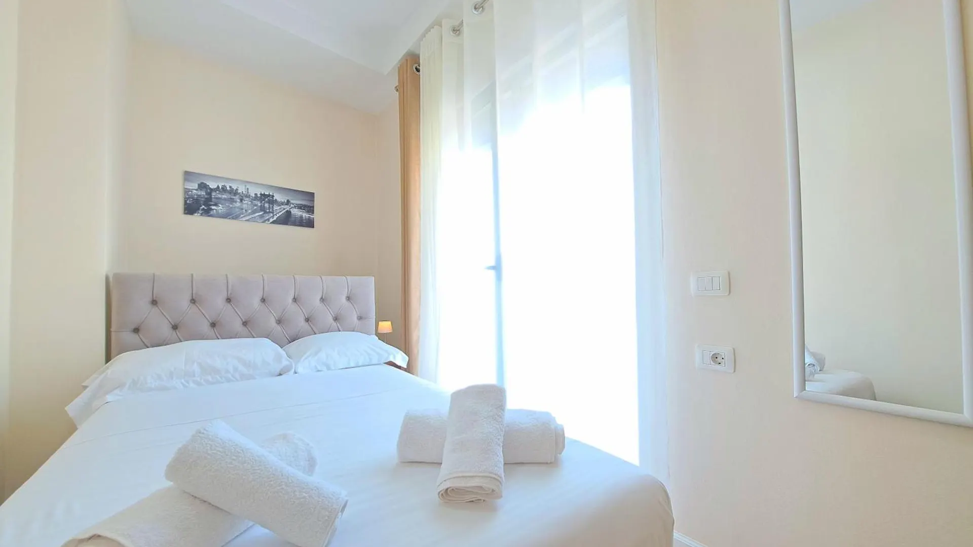 Bazaar Central Loft Tirana Apartment