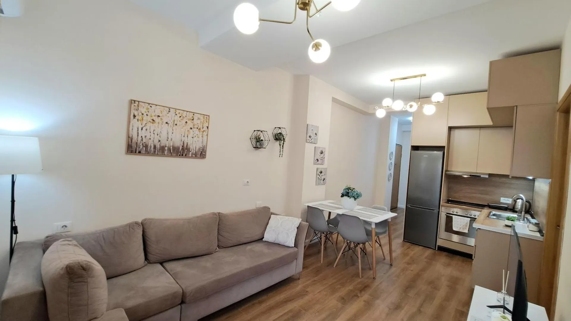Bazaar Central Loft Tirana Apartment