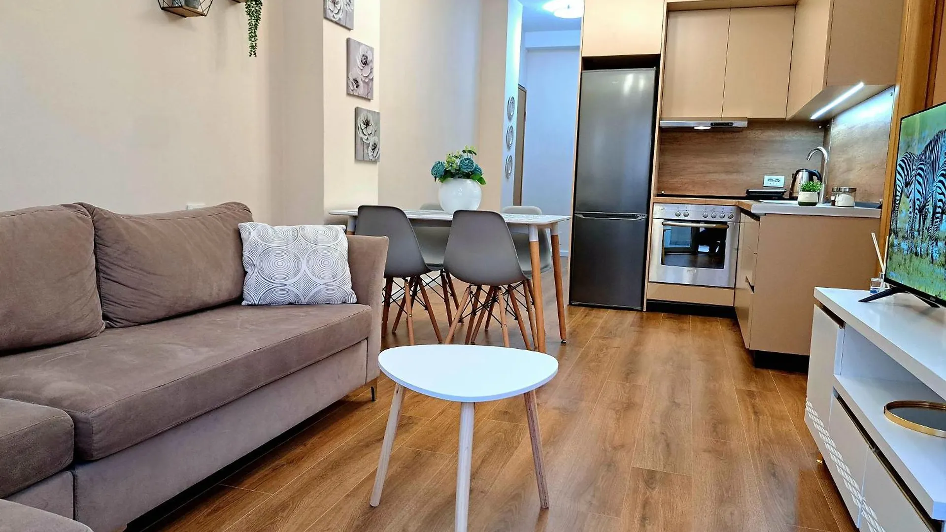 Apartment Bazaar Central Loft Tirana Albania